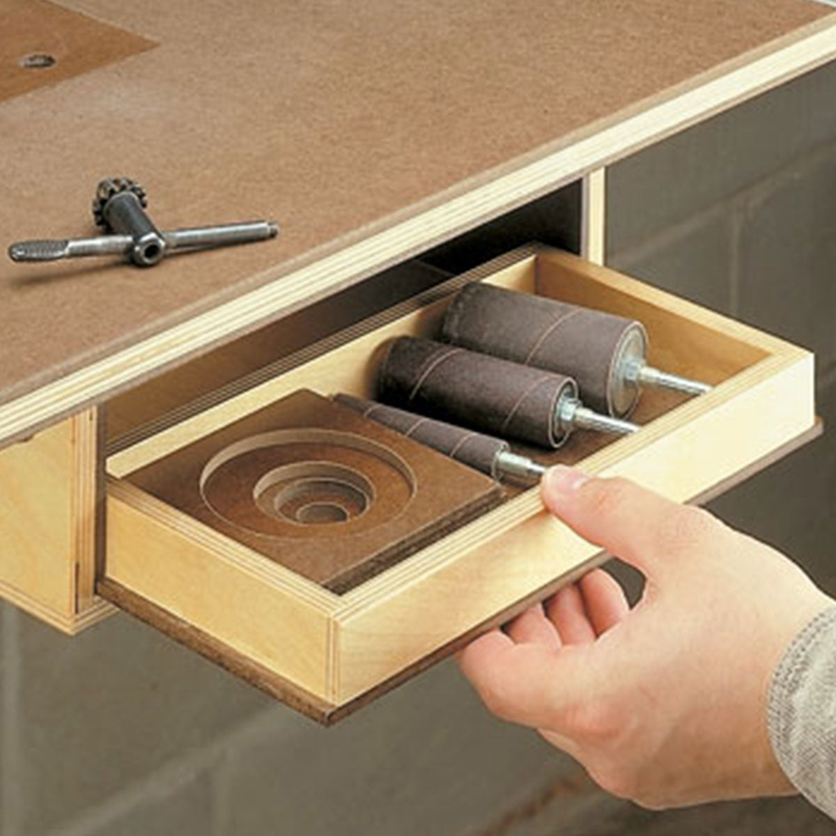 Woodsmith Drill Press Table With Storage Plan