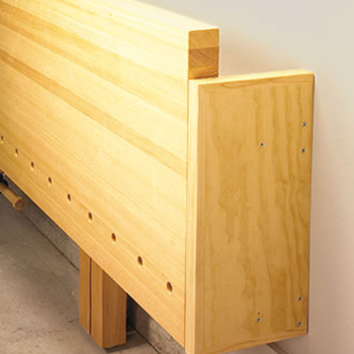 Woodsmith Fold-Down Workstation Plan