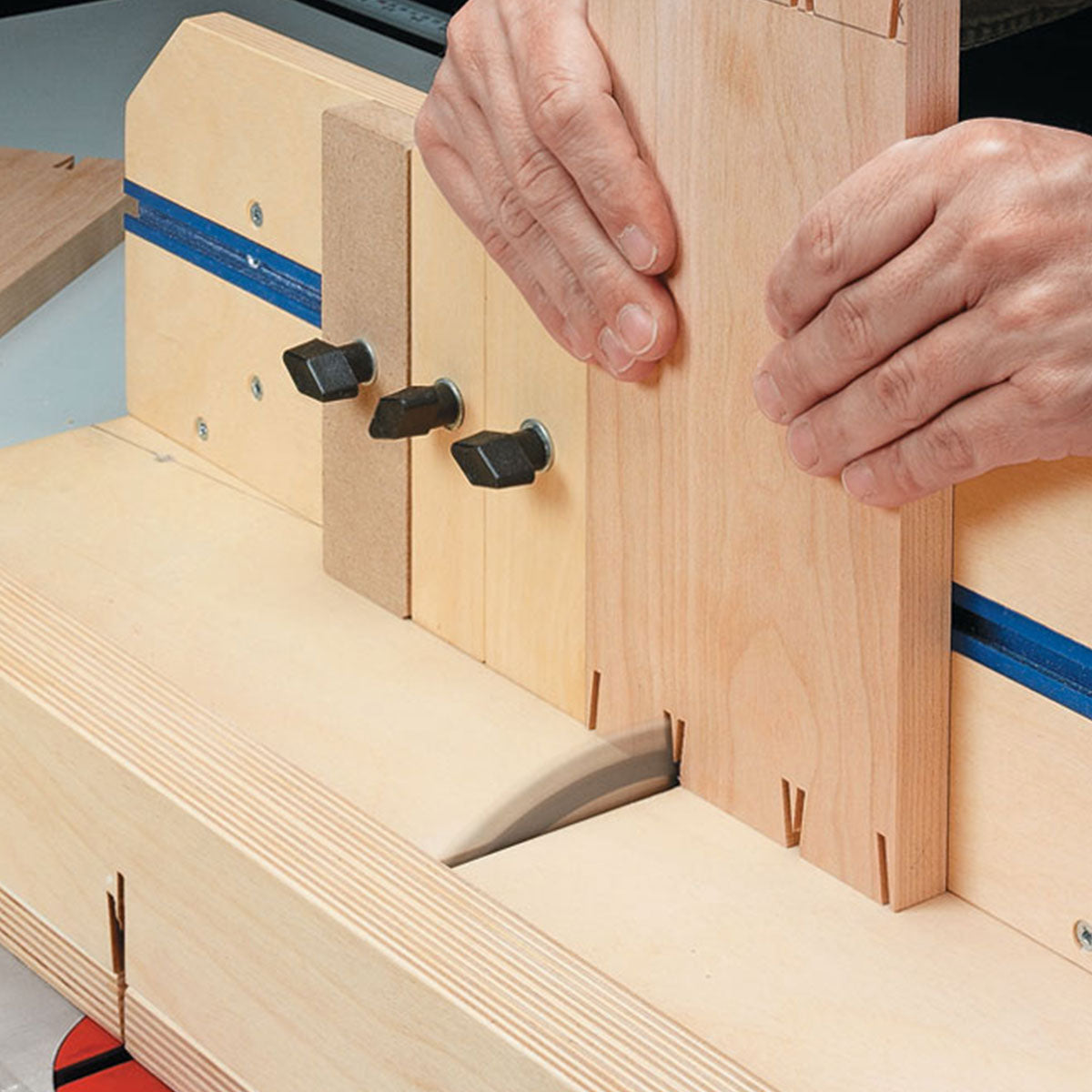 Woodsmith Table Saw Dovetail Jig Plan