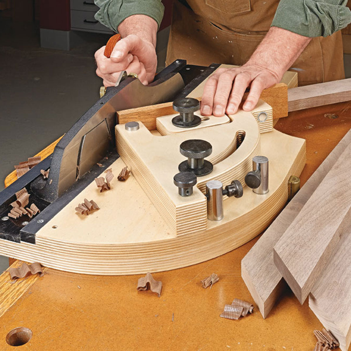 Woodsmith Micro-Adjustable Shooting Board Standard Plan & Premium Shop Drawings