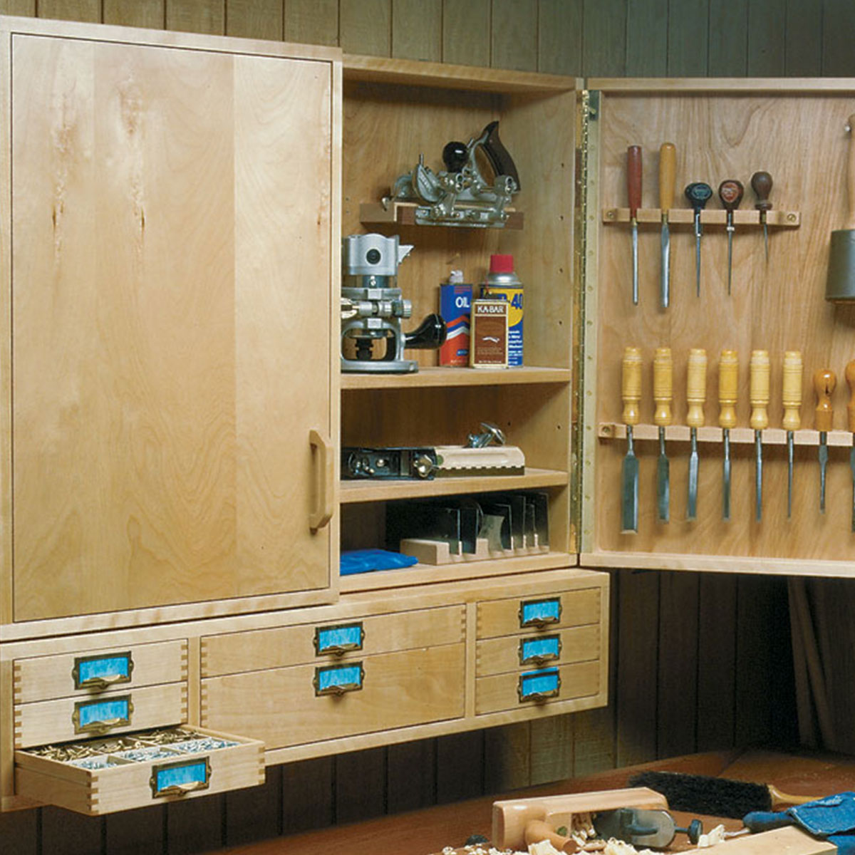 Woodsmith Wall-Hung Tool Cabinet Plan