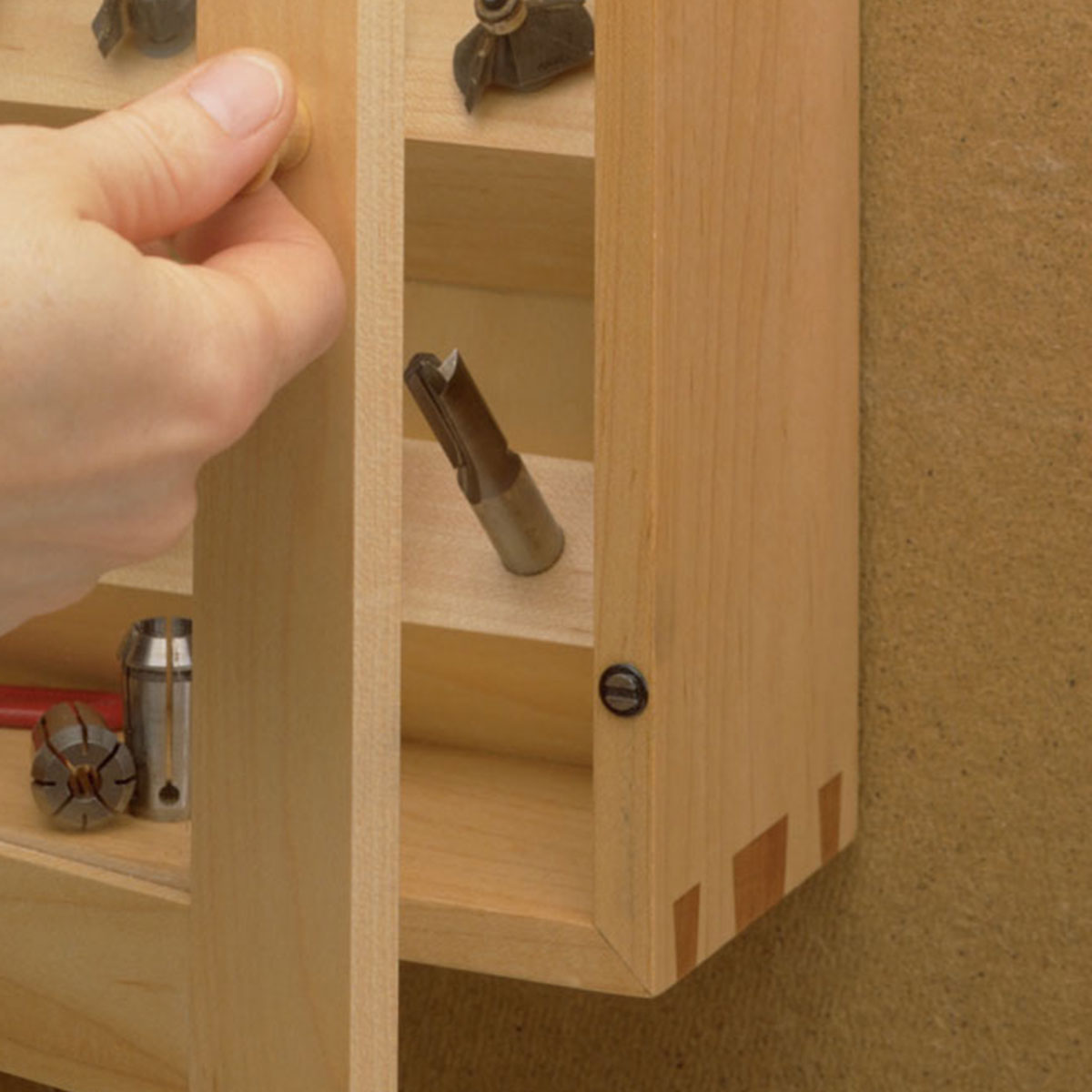 Woodsmith Dovetailed Router Bit Cabinet Plan