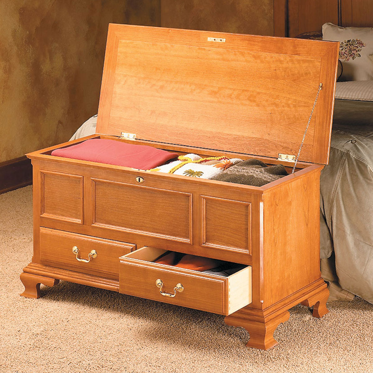 Woodsmith Paneled Blanket Chest Plan