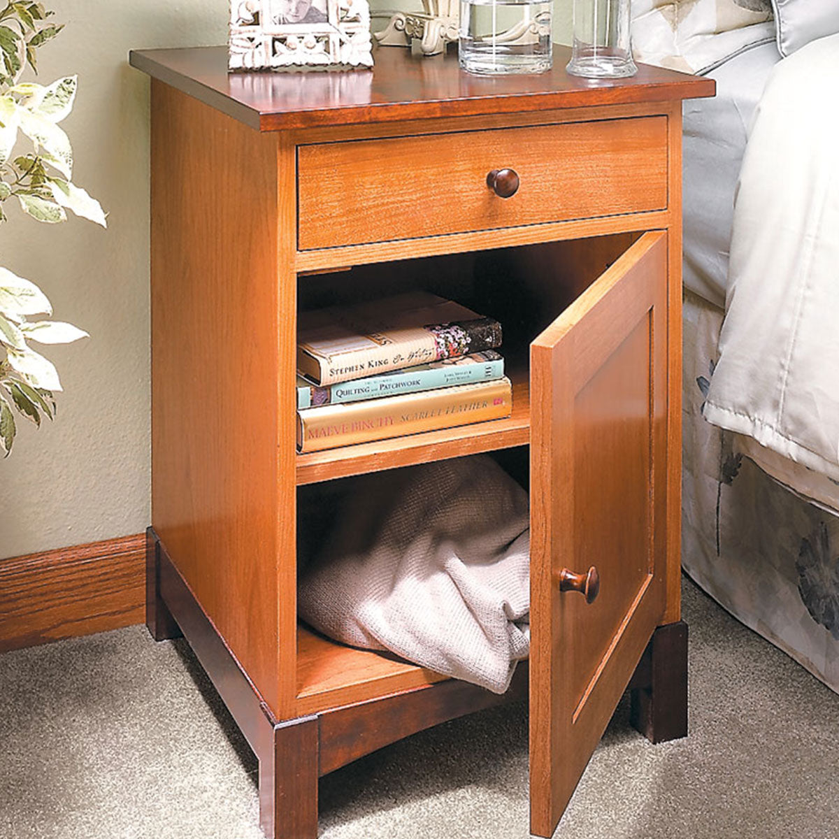 Woodsmith Two-Tone Night Stand Plan