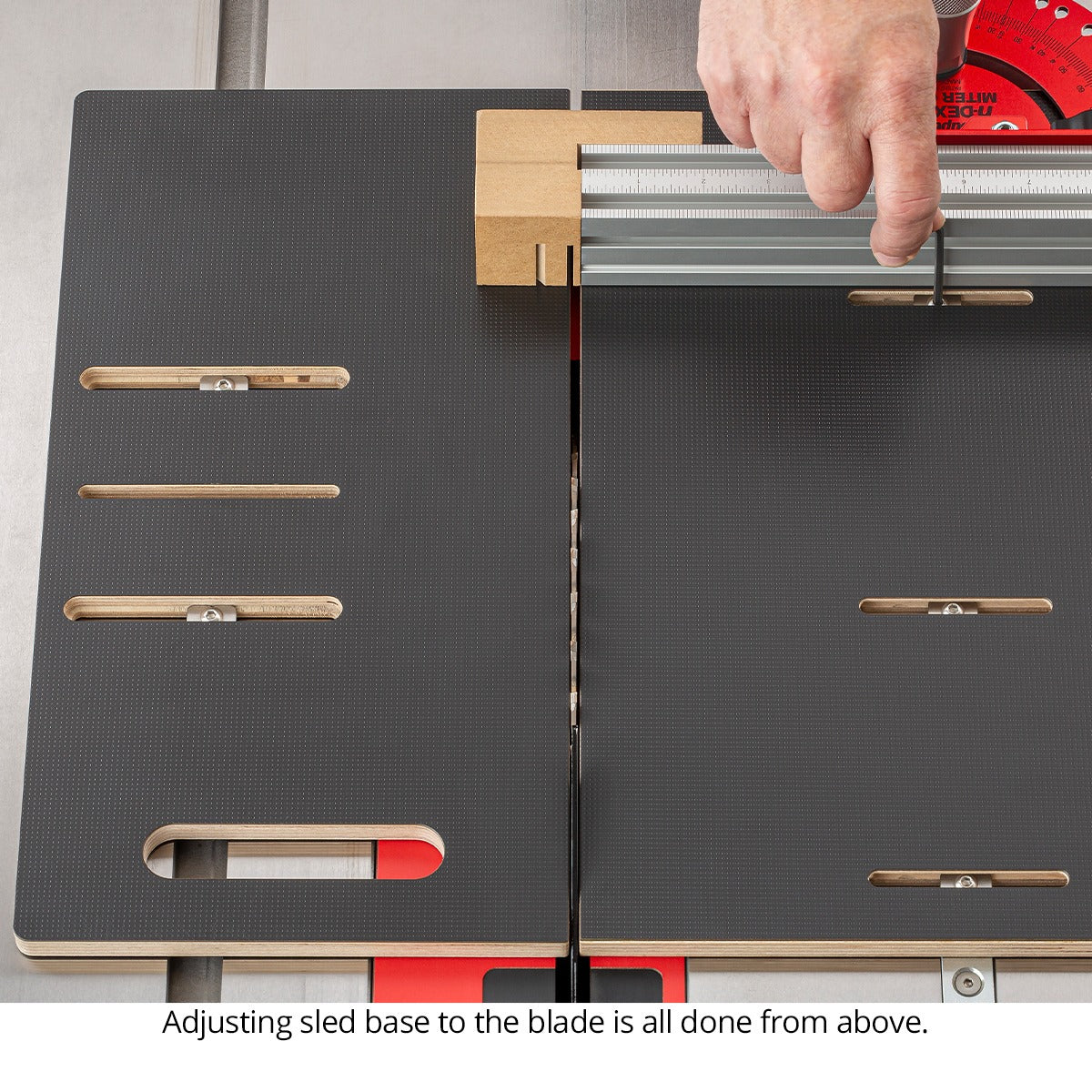 in-DEXABLE Miter Sled w/ Drop Zone