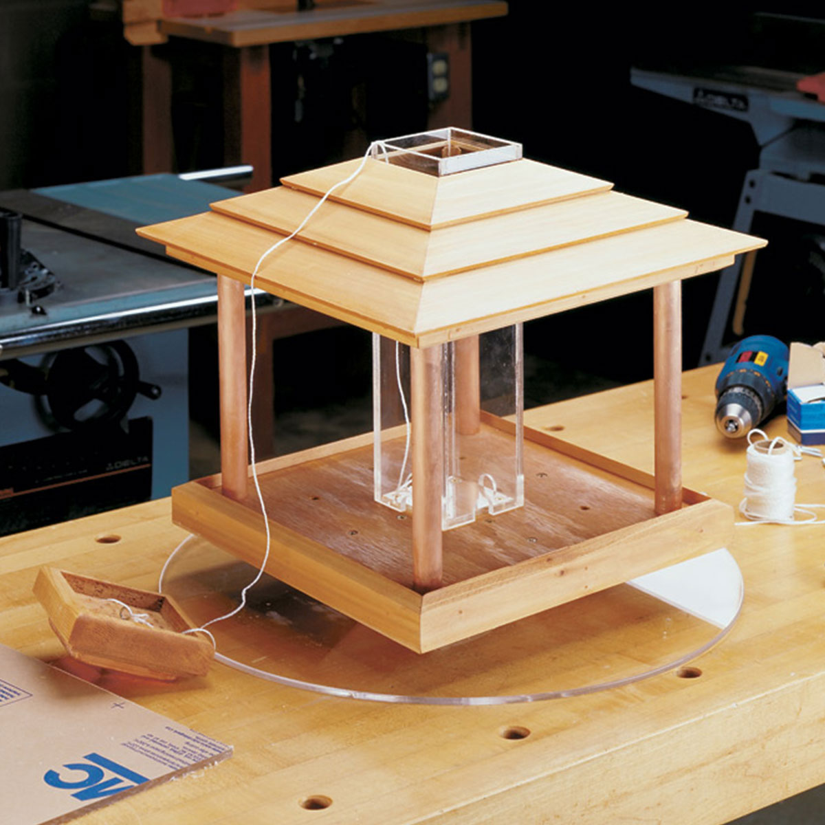 Woodsmith Cedar Bird Feeder Plan