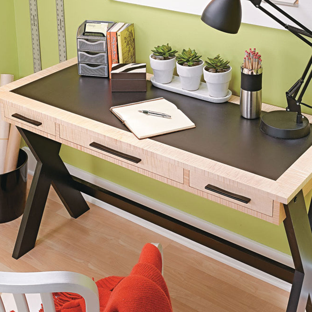 Woodsmith Stylish Sawbuck Desk Standard Plan & Premium Shop Drawings